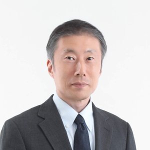執筆者 - 竹内 英二